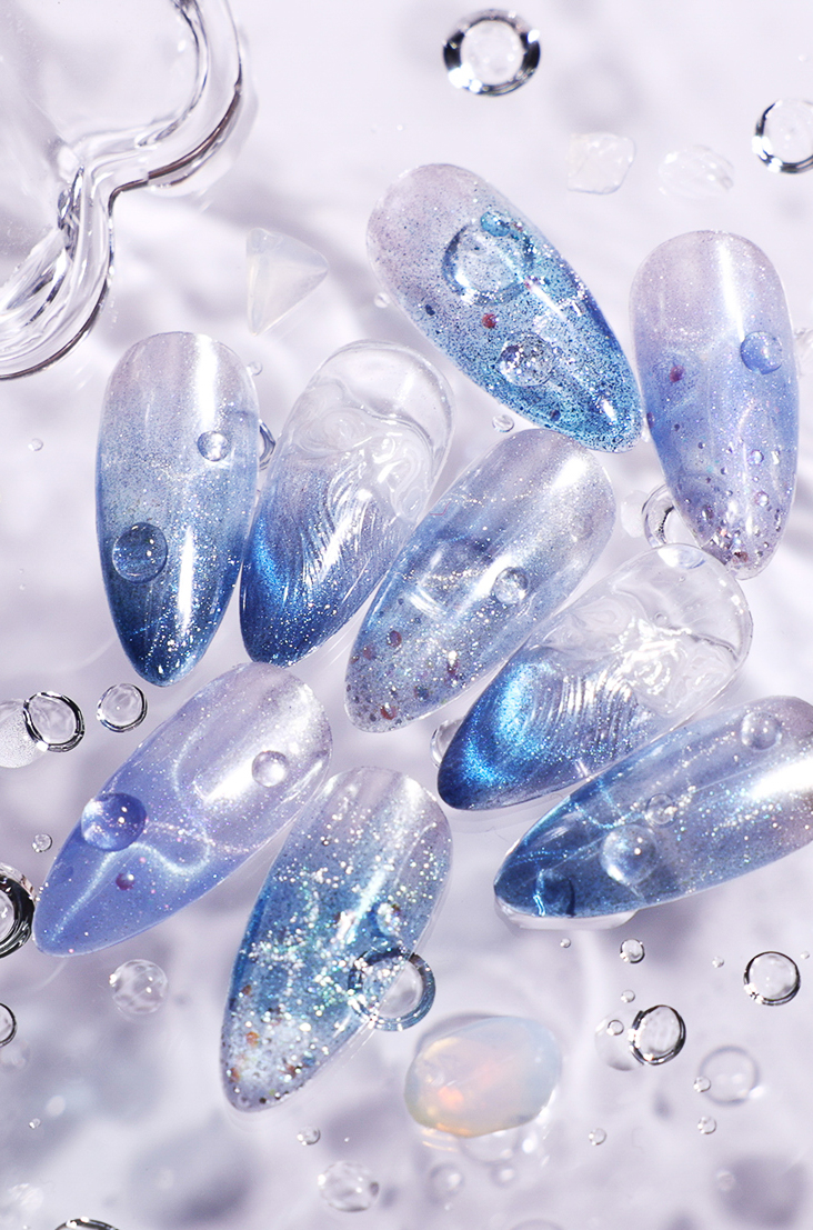 Dreamy summer sea nail art with chrome details